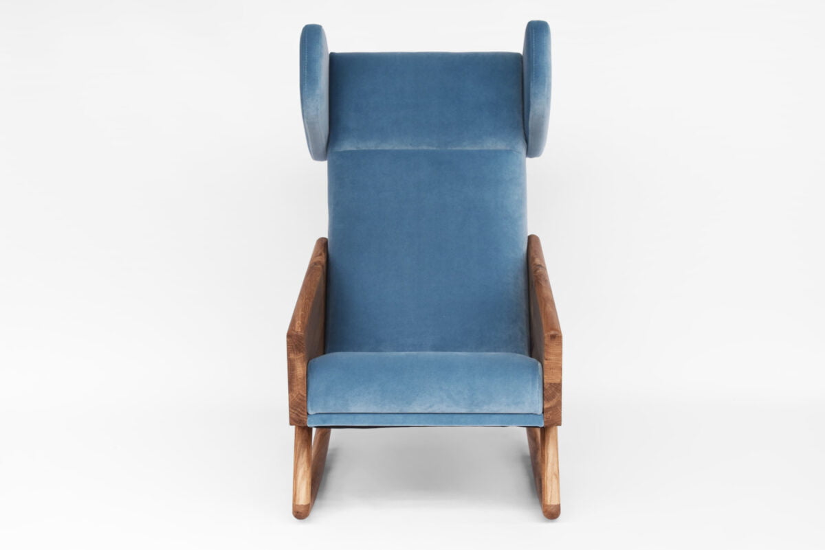 dębowy fotel wypoczynkowy na biegunach, nowoczesny fotel bujany, oryginalny uszak w skandynawskim stylu