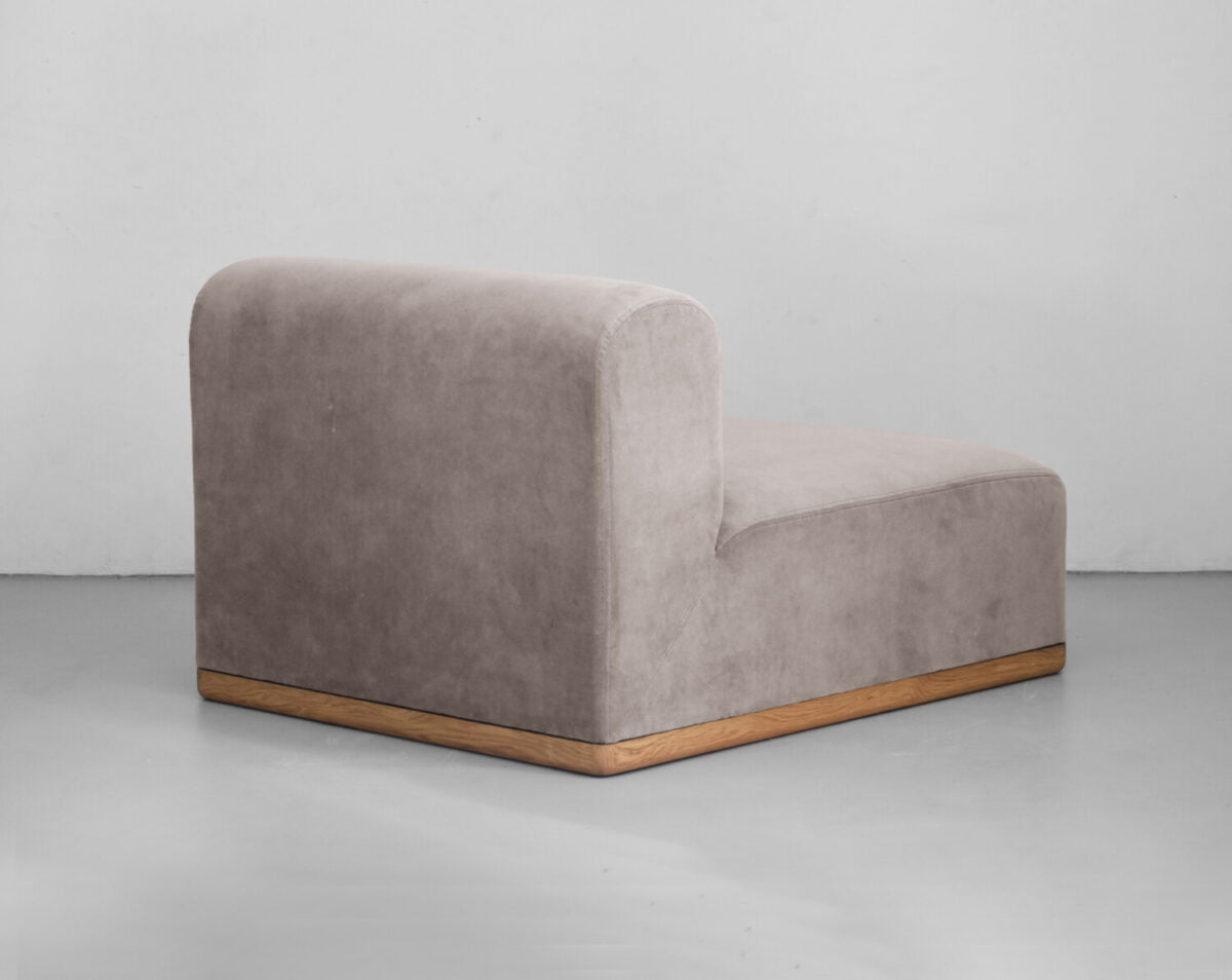 Nowoczesna minimalistyczna sofa modułowa do salonu. Nierozkładana sofa w stylu skandynawskim, beżowa sofa