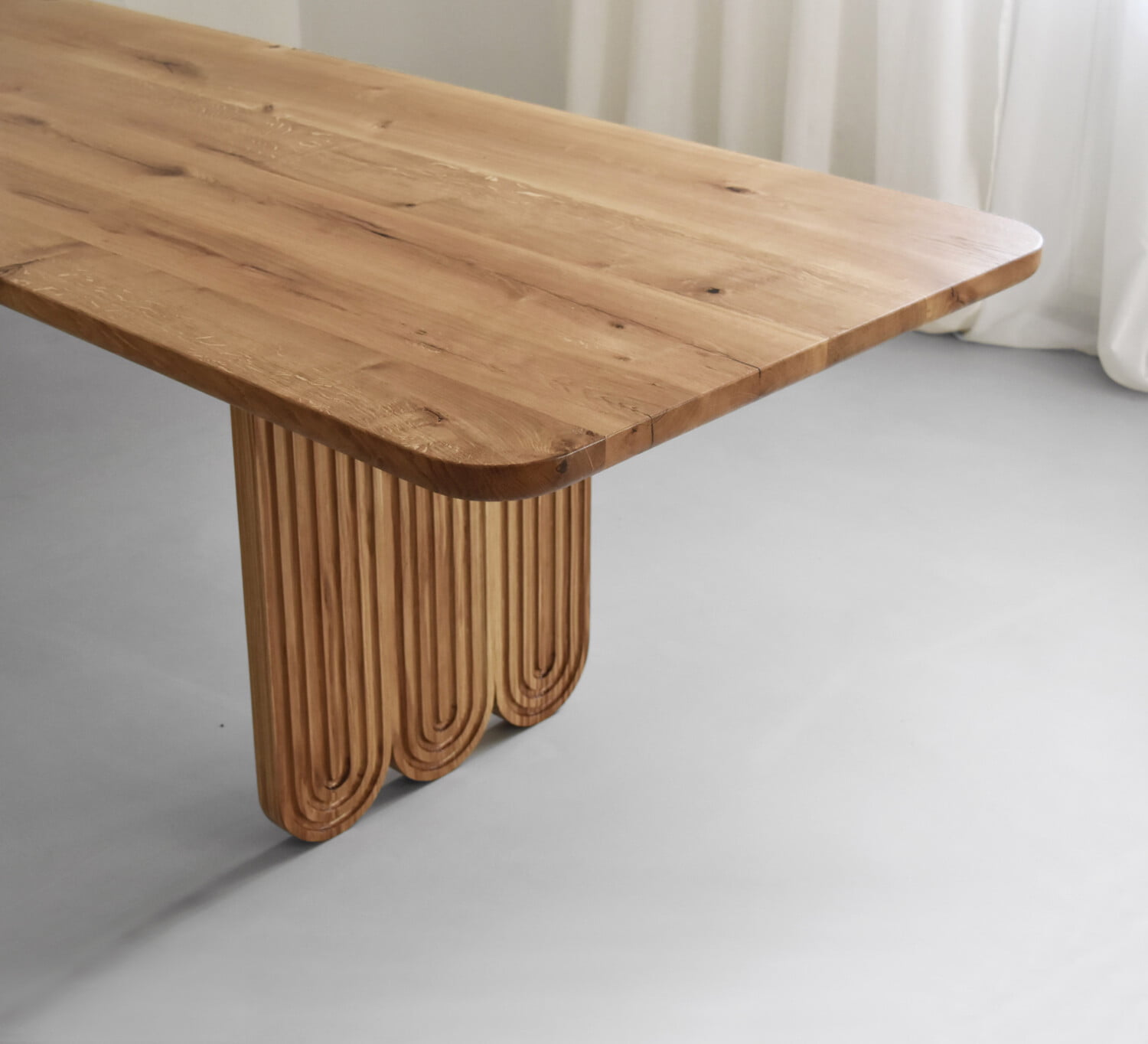 stół jadalniany, piękny stół, dębowy stół do jadalni, stół w stylu skandynawskim minimalistycznym , piękny drewniany stół, oka table